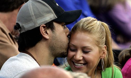 Enrique Iglesias se va căsători cu iubita lui, Anna Kournikova, în cadrul unei ceremonii spectaculoase care va avea loc săptămâna viitoare.