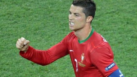 Echipa naţională a Portugaliei s-a calificat în sferturile de finală ale Campionatului European din Ucraina şi Polonia