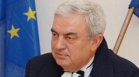 Доктор-хабилитат химических наук, профессор, президент АНМ Георгий Григорьевич Дука.