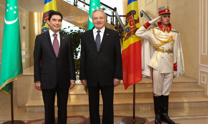 Azi, oficiali din cele două țări au semnat mai multe acorduri de colaborare. 