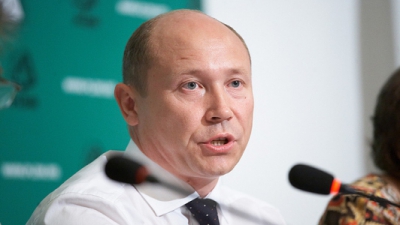 Стрелец заявил, что ему не известно содержание телефонных разговоров Михая Гимпу, но он точно знает, что вечером 23 декабря 2012 года либералу звонил директор агентства «Moldsilva» Ион Лупу.
