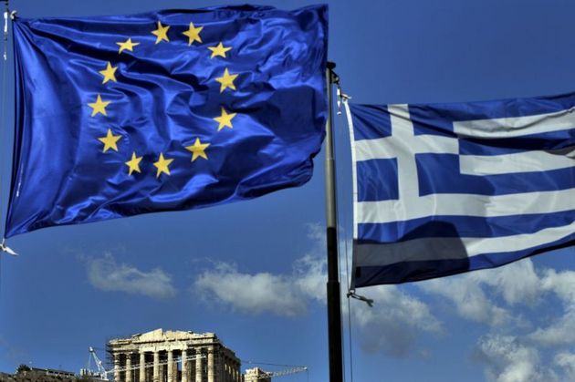 Şeful Eurogrupului a adăugat că banii vor fi vărsaţi începînd de săptămîna viitoare.