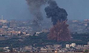 Această nouă lovitură a avut loc după ce armata israeliană a continuat raidurile sângeroase, vineri.
