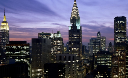 Populaţia israelită din New York şi zona metropolitană formează cea mai puternică comunitate de evrei din afara graniţelor.