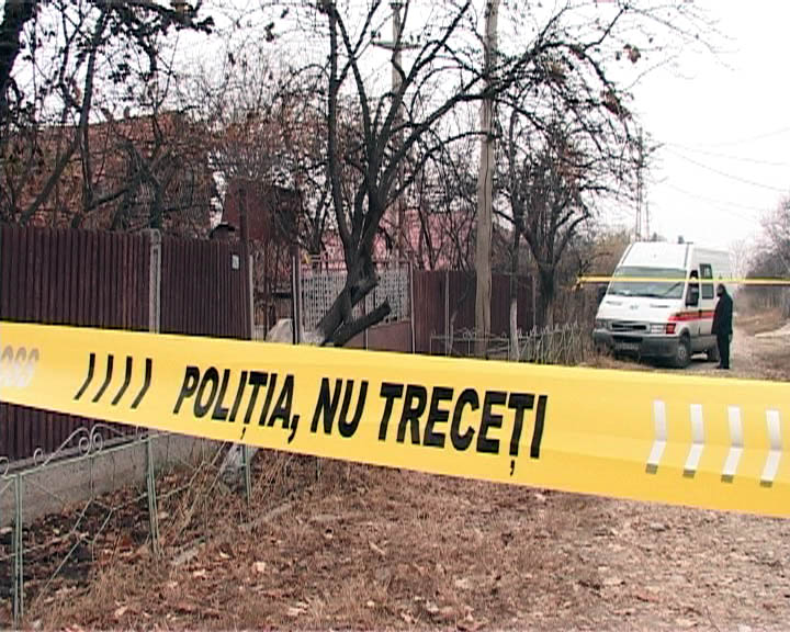Specialiștii au stabilit că locuința în care se aflau cele două femei a fost incendiată. 