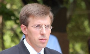  Edilul capitalei Dorin Chirtoacă a recunoscut că și-a cumpărat un apartament în anul trecut.