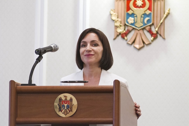 Astfel isi incepe ministrul Educatiei, Maia Sandu, mesajul pentru toti profesorii