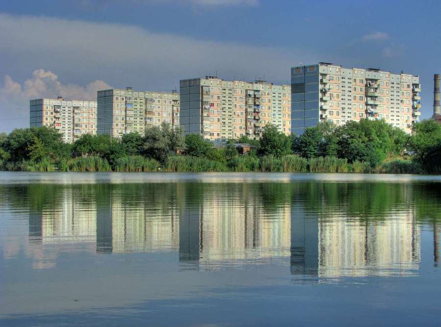 Кишиневская мэрия приостановила строительство 16-этажного здания в парке "La Izvor" до тех пор.