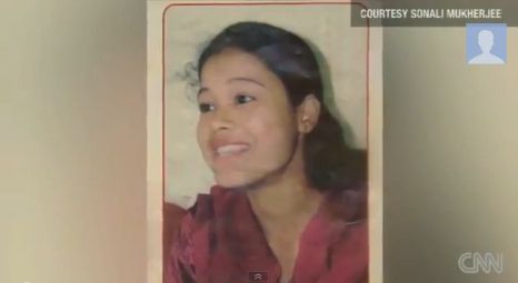 La 17 ani, Sonali Mukherjee credea că va duce o viaţă liniştită. Era o tânără frumoasă, ambiţioasă şi dedicată studiilor.