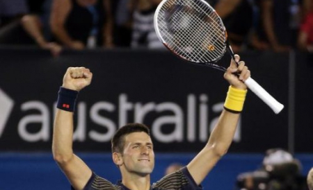 Dacă se va impune şi anul acesta, Nole va deveni primul jucător din era Open care cucereşte titlul din Australia de trei ori consecutiv.