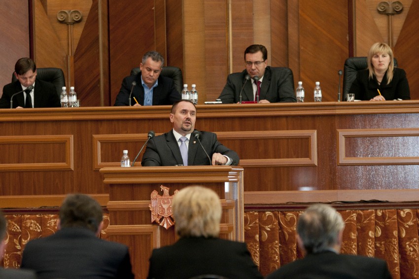 Procuratura Generală mușamalizează dosarele firmelor controlate de prim-vicepreședintele Parlamentului, Vlad Plahotniuc