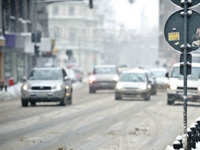 Anterior, primarul general Dorin Chirtoacă a declarat că, deși municipalitatea are insuficiente autospeciale, angajații Primăriei vor reuși să curețe străzile 
