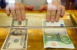 В октябре жители нашей страны купили иностранных денег на общую сумму почти в 300 миллионов долларов. 