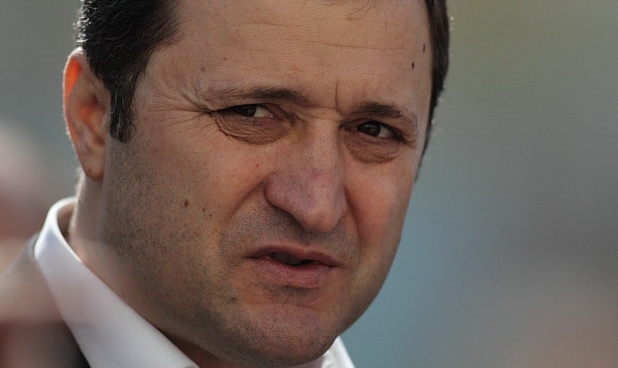 Preşedintele este într-o situaţie delicată. Cred că nu vrea să se certe cu Filat, acest personaj orgolios şi fudul.