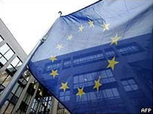 În acest moment, nu văd nici un avantaj legat de intrarea în zona euro, văd numai costuri