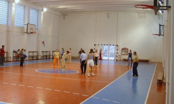 Un elev din clasa a şasea a murit în timpul orei de educaţie fizică. Foto: simbol