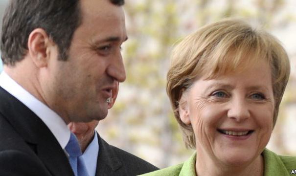 Merkel vrea Unirea celor două state românești?