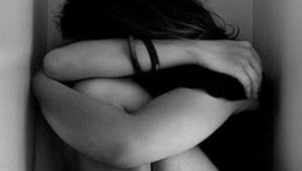Potrivit procurorilor, în noiembrie 2006 inculpatul în vârstă de 36 ani a plasat în ziar un anunţ precum că ar dori să cunoască o domnişoară.