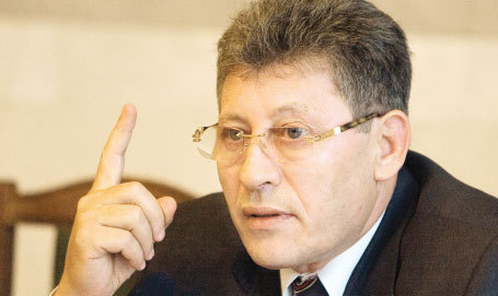 Ghimpu este de părerea că nu exista  altă cale decât alegerile anticipate.