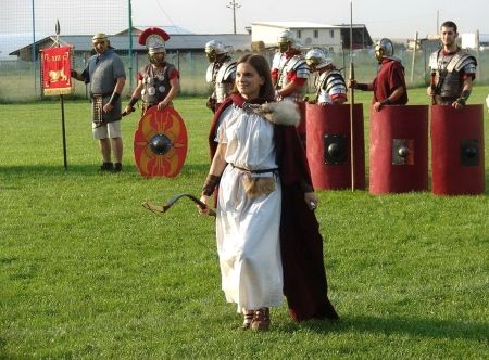 În cadrul festivalului vor fi organizate un șir de evenimente sportive, la care vor putea participa atît sportivi profesioniști, cît și amatori.
