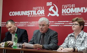 Воронин встретился вчера в офисе ПКРМ с главами дипломатических миссий и представителями международных организаций, аккредитованных в Молдове.