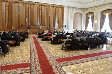 Parlamentul a adoptat astăzi, în primă lectură, Strategia de Dezvoltare "Moldova 2020"