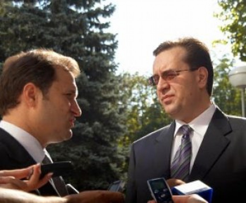  Anterior, Consiliul Național al PL a decis că deputații liberali vor vota pentru această lege