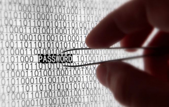  O grupare criminală internaţională a reuşit să fure, din mai multe bănci, 45 de milioane de dolari doar prin piraterie informatică.