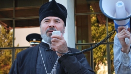 Faţa bisericească le-a dat la dispoziţie deputaţilor, prim-ministrului interimar, dar şi preşedintelui o lună ca să-şi corecteze greşelile. 