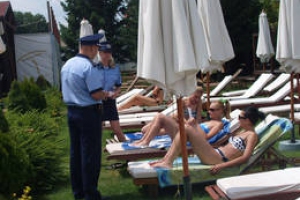 RĂZBOI DE VARĂ: Poliţiştii români invadează Bulgaria