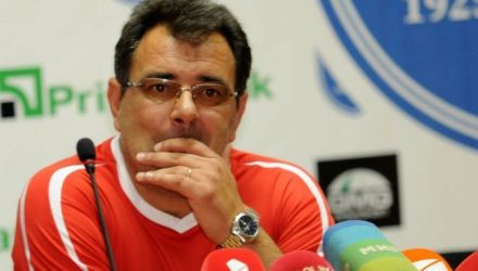 Conducerea clubului a încheiat ieri înţelegerea cu cel ce în urmă cu doi ani a calificat "vulturii" pentru prima dată în Europa League.