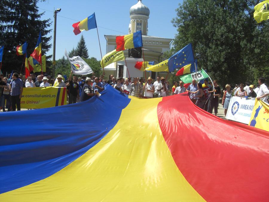Totodată, „pornind de la cazurile, ieşite de sub controlul poliţiei la marşurile paşnice ale unioniştilor de la Chişinău