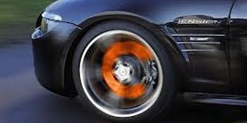  Conform studiilor, noul de sistem de frânare ar reduce numărul accidentelor cu până la 27%.