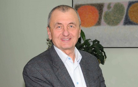 Молдавский политический аналитик Аркадие Барбэрошие.