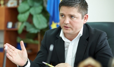 Potrivit lui Bodişteanu, Octavian Ţîcu a căzut în plasa unor bârfe şi a discreditat în acest fel ministerul.