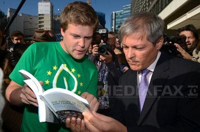Manifestaţie la Bruxelles pentru o "agricultură ţărănească" (Imagine: Mediafax Foto/AFP)
