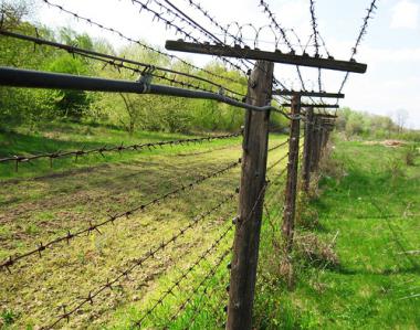Sase moldoveni au incercat sa treaca ilegal frontiera cu Romania