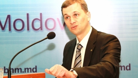 Banca activează normal, sunt probleme tehnice la orice bancă, la sigur în acea zi mai erau bancomate care nu funcționau”, a declarat Drăguțanu.
