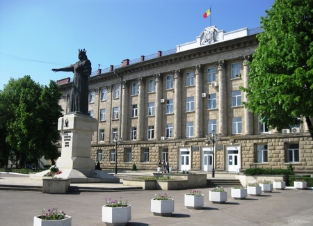 Consiliul Municipal Bălţi se poate întruni în şedinţă extraordinară în cazul unor probleme de neamînat sau de cîte ori este necesar.