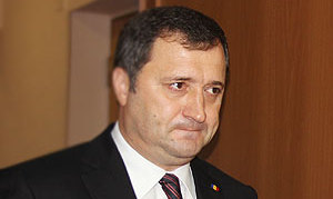 Filat, susține că, de la instaurarea crizei politice în țară, atacuri de tipul celui de la Moldova-Agroindbank au început să aibă loc în cadrul mai multor instituții din țară. 