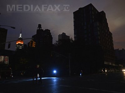 Urmările uraganului Sandy: Zeci de mii de new-yorkezi vor fi relocaţi (Imagine: Mediafax Foto/AFP)