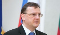  Premierul ceh Petr Necas a anunţat duminică seara că va demisiona din funcţie luni