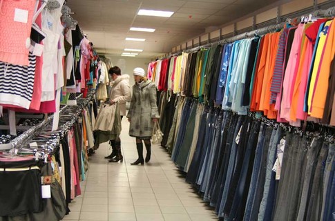 Продукция десятков известных производителей модной одежды содержит опасные для жизни химические вещества. Фото: zppdon.ru
