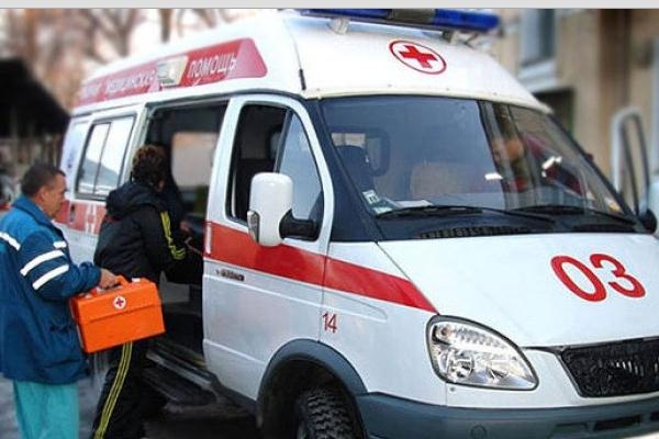 Un bebeluș de numai 10 luni a supraviețuit după ce a căzut de la etajul trei al unui bloc de locuit din municipiul Bălți.