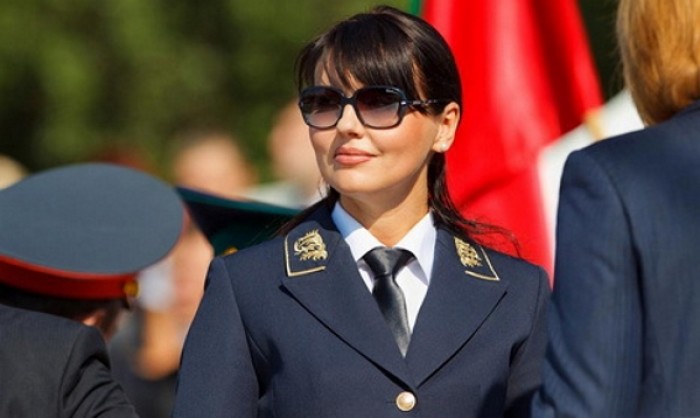 Când cineva se înarmează, perorând despre apărarea păcii e semn că se pregăteşte de război