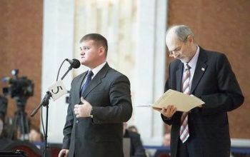 Reamintim că joi, 29 decembrie, în Legislativ s-au iscat dispute aprinse din cauza zilei de 25 decembrie. 