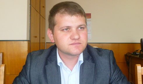 Либерал утверждает, что из-за желания Филата продолжить свой теневой бизнес, он заключил позорную сделку с Владом Плахотнюком. Фото: moldova.org