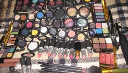 În acest caz marfa a fost confiscată, iar bărbaţii vor fi traşi la răspundere, conform legislaţiei în vigoare. 