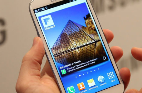 В суде США Apple требует от Samsung в качестве компенсации за нарушение патентов 2,5 миллиарда долларов. 