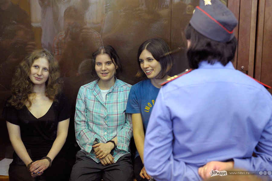 Pussy Riot не собираются просить президента Путина о помиловании.
